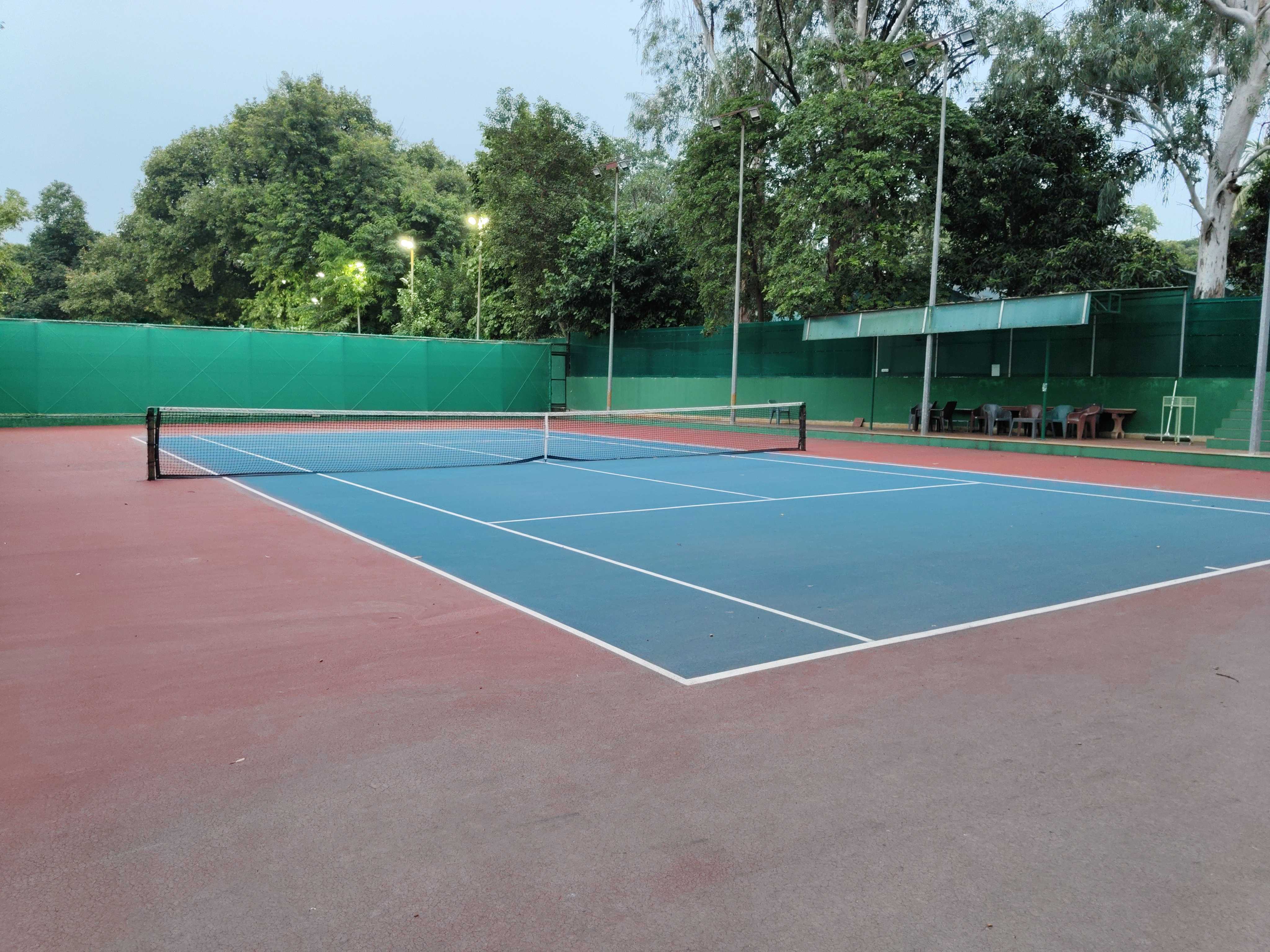 Lawn Tennis Match